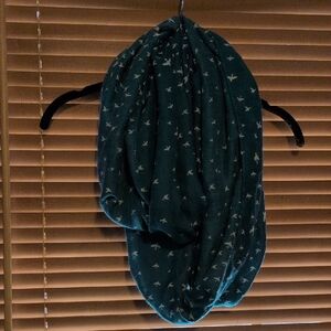 Stitch Fix Teal Infinity Scarf with Sparrows Bird Pattern